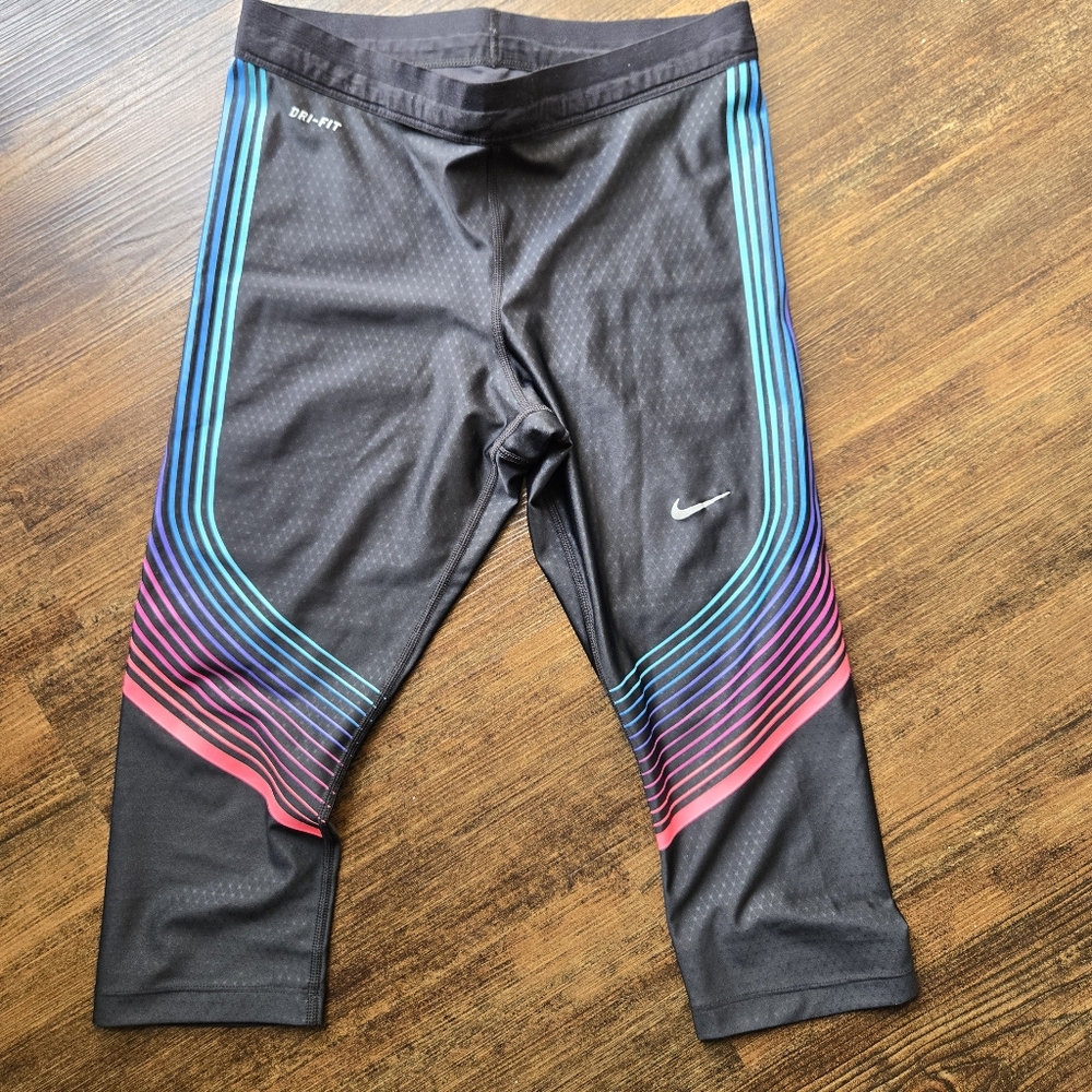 Nike Women’s Power Speed Capris